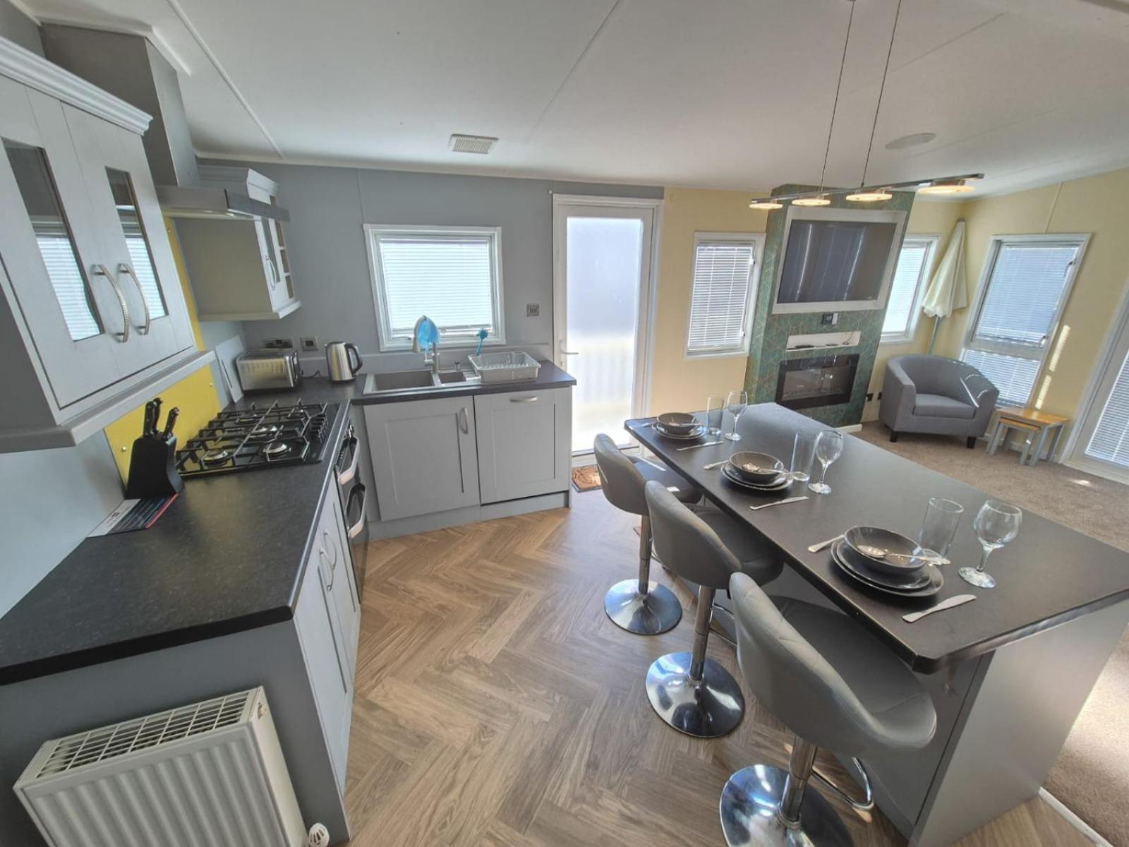 Whitstable Beaumont Hotel Seasalter Екстериор снимка