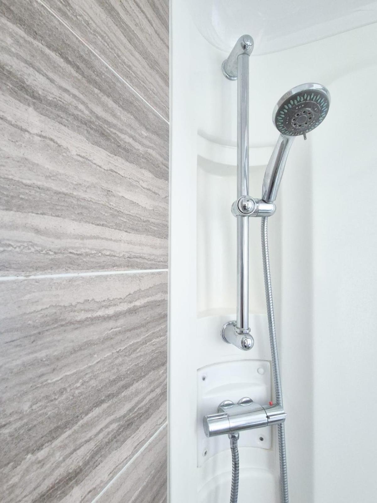 Whitstable Beaumont Hotel Seasalter Екстериор снимка