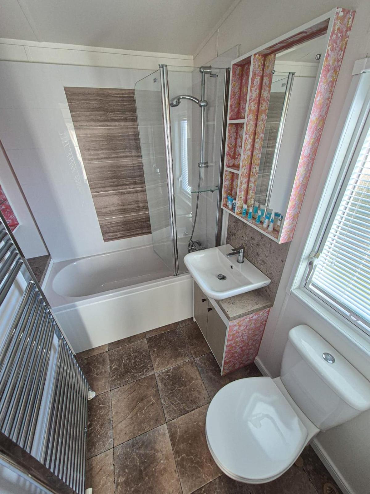 Whitstable Beaumont Hotel Seasalter Екстериор снимка